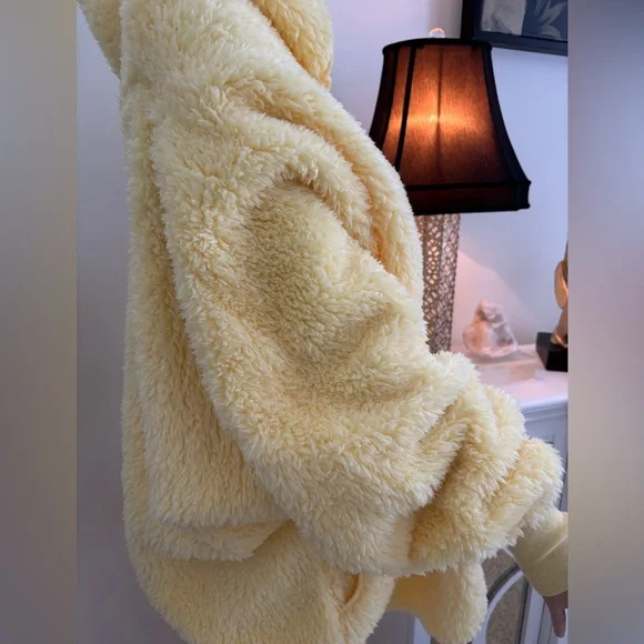Plush Hooded Teddy Coat in Bright Yellow - Picture 5 of 9